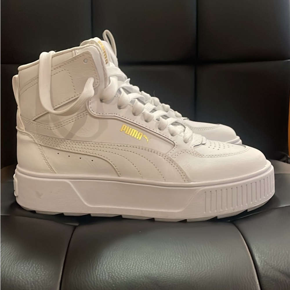SOLD Puma high top platform white